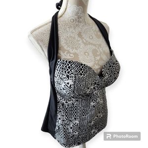 Catalina Black and White Tankini size Large